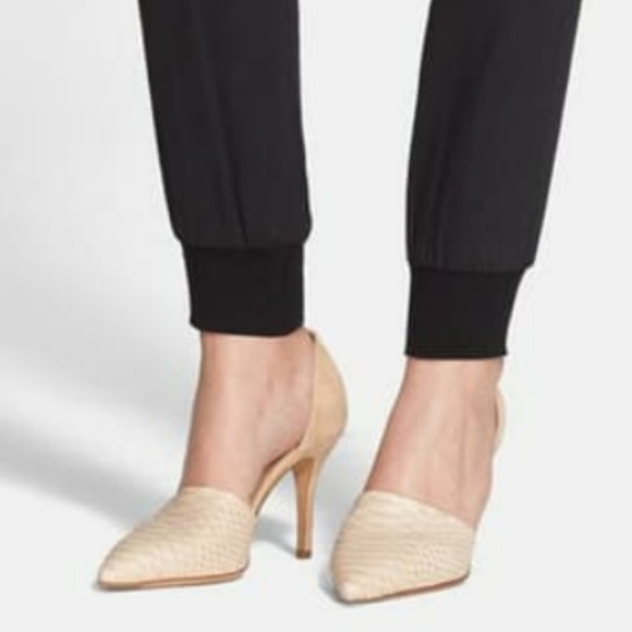 Vince 'Claire'Two-Tone Snake Embossed D'orsay Pump - Picture 8 of 8